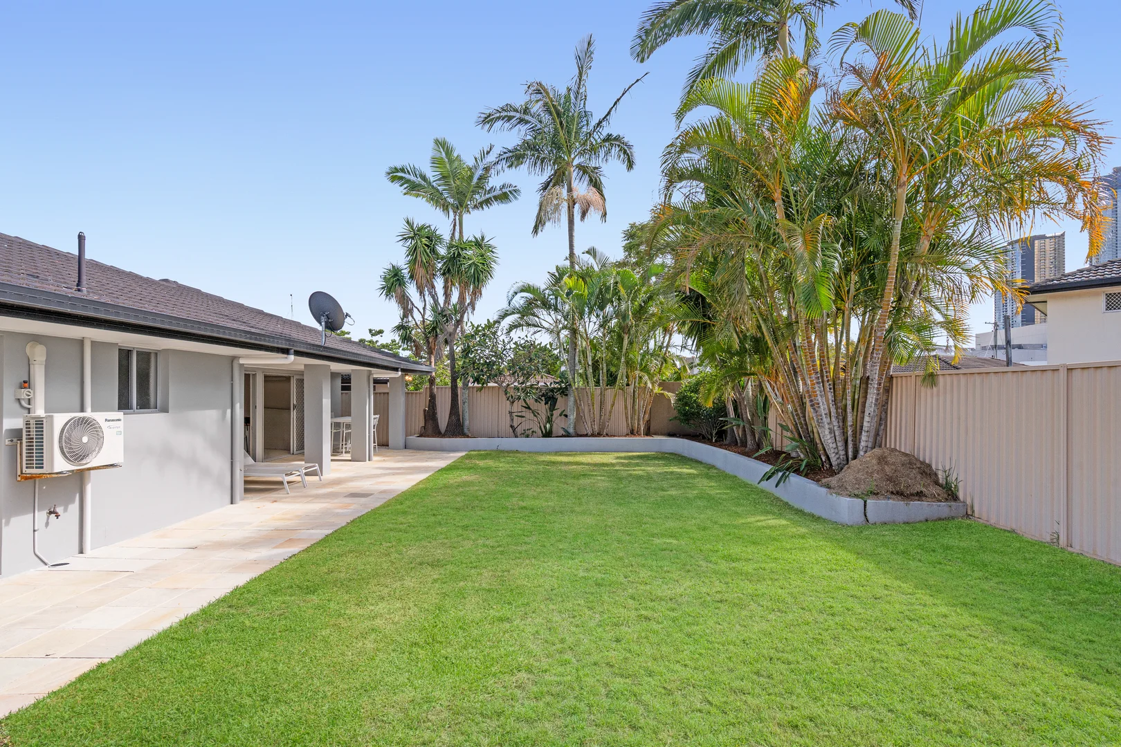 Additional image 24 of 112 Sunshine Boulevard, Mermaid Waters QLD 4218