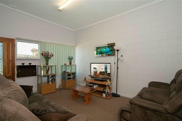 Unit 2 10-12 Hartman Avenue, MODBURY SA 5092, Image 2