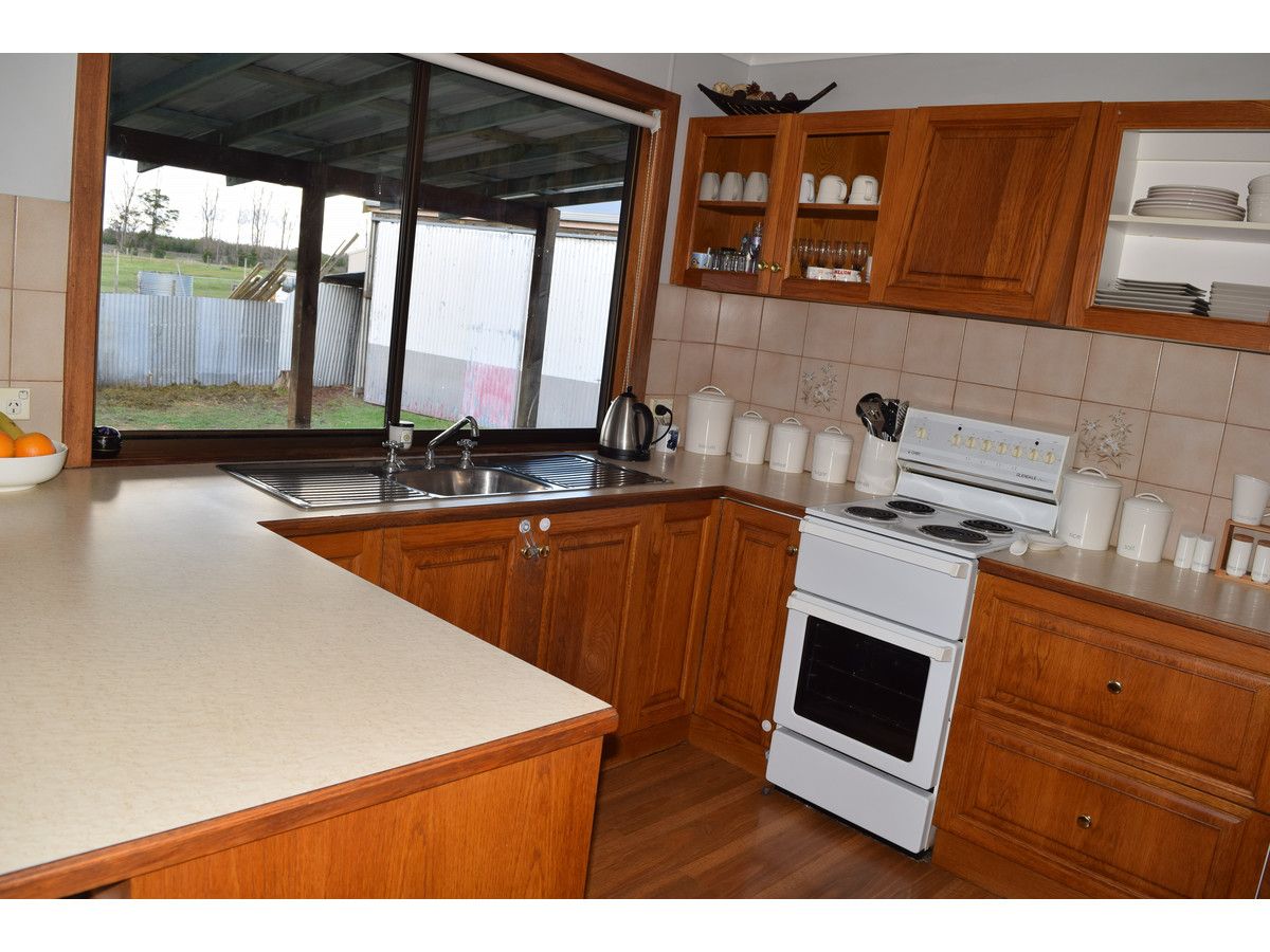 1 Cowell Street, Tarpeena SA 5277, Image 2