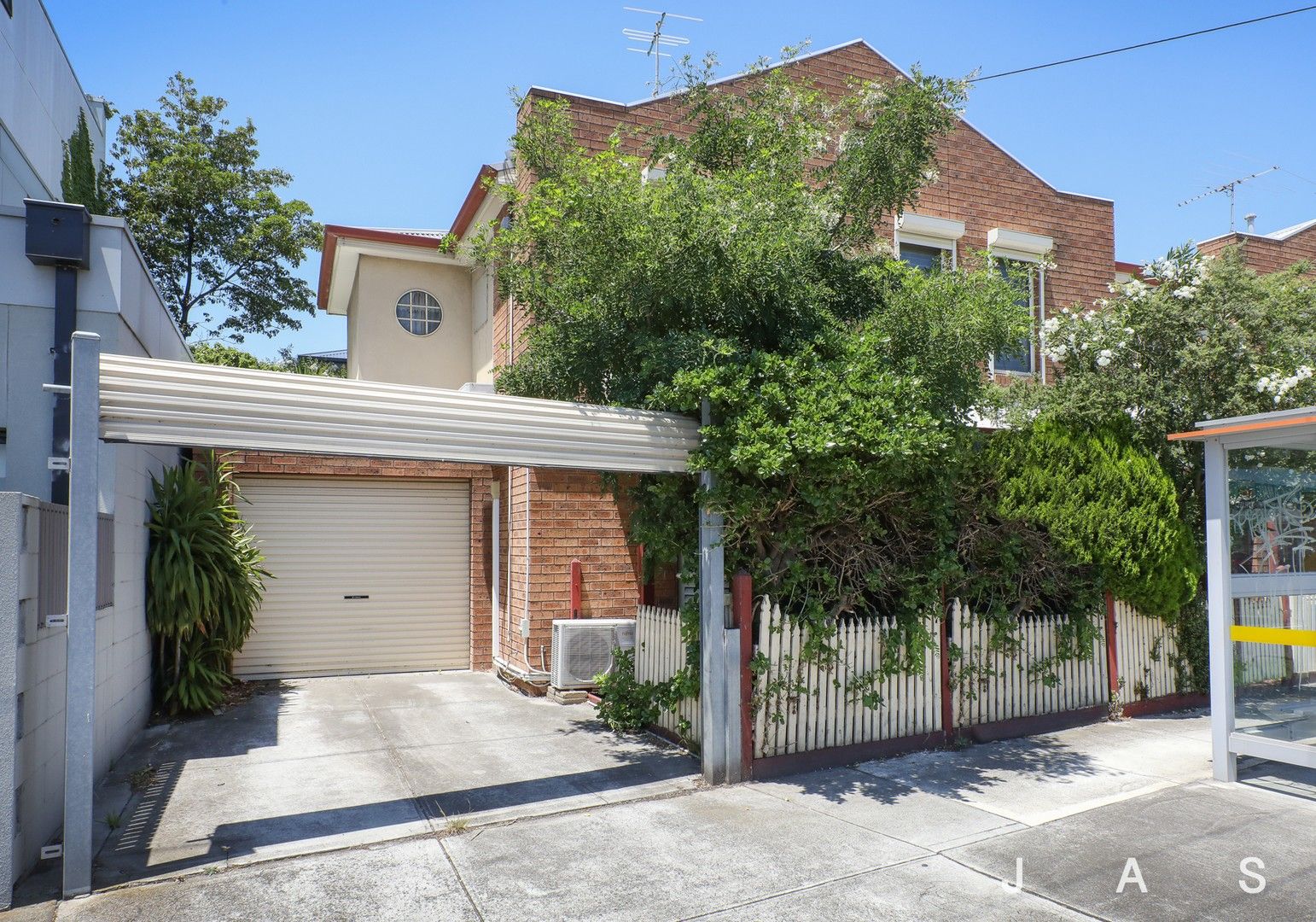 3 bedrooms Townhouse in 303 Williamstown Road YARRAVILLE VIC, 3013