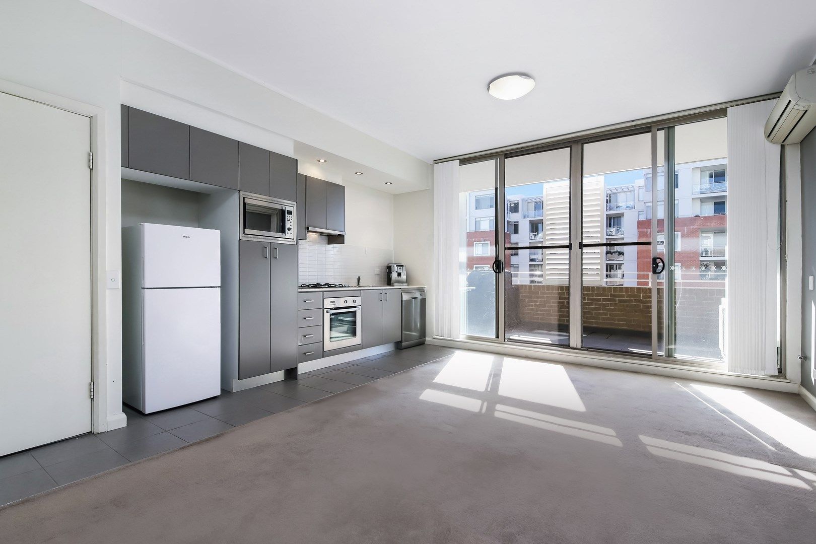 516/37 Amalfi Drive, Wentworth Point NSW 2127, Image 0