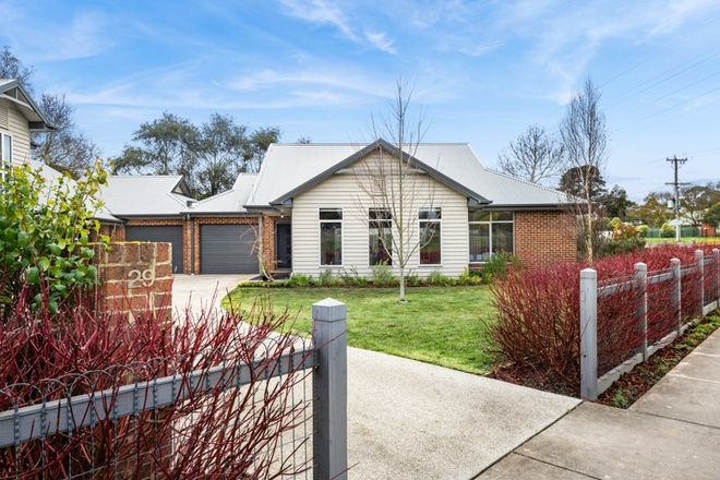 Picture of 2/29 Buckland Street, WOODEND VIC 3442