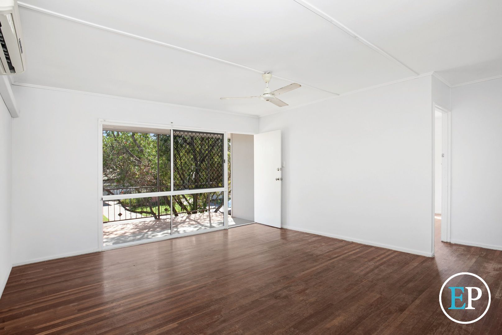 2/56 Albany Road, Hyde Park QLD 4812, Image 1