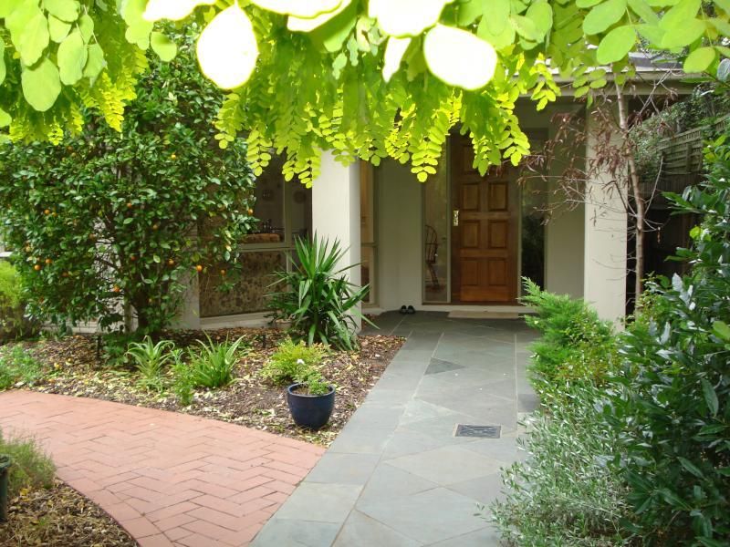 3 bedrooms Apartment / Unit / Flat in 2/18 Lynette Avenue BEAUMARIS VIC, 3193