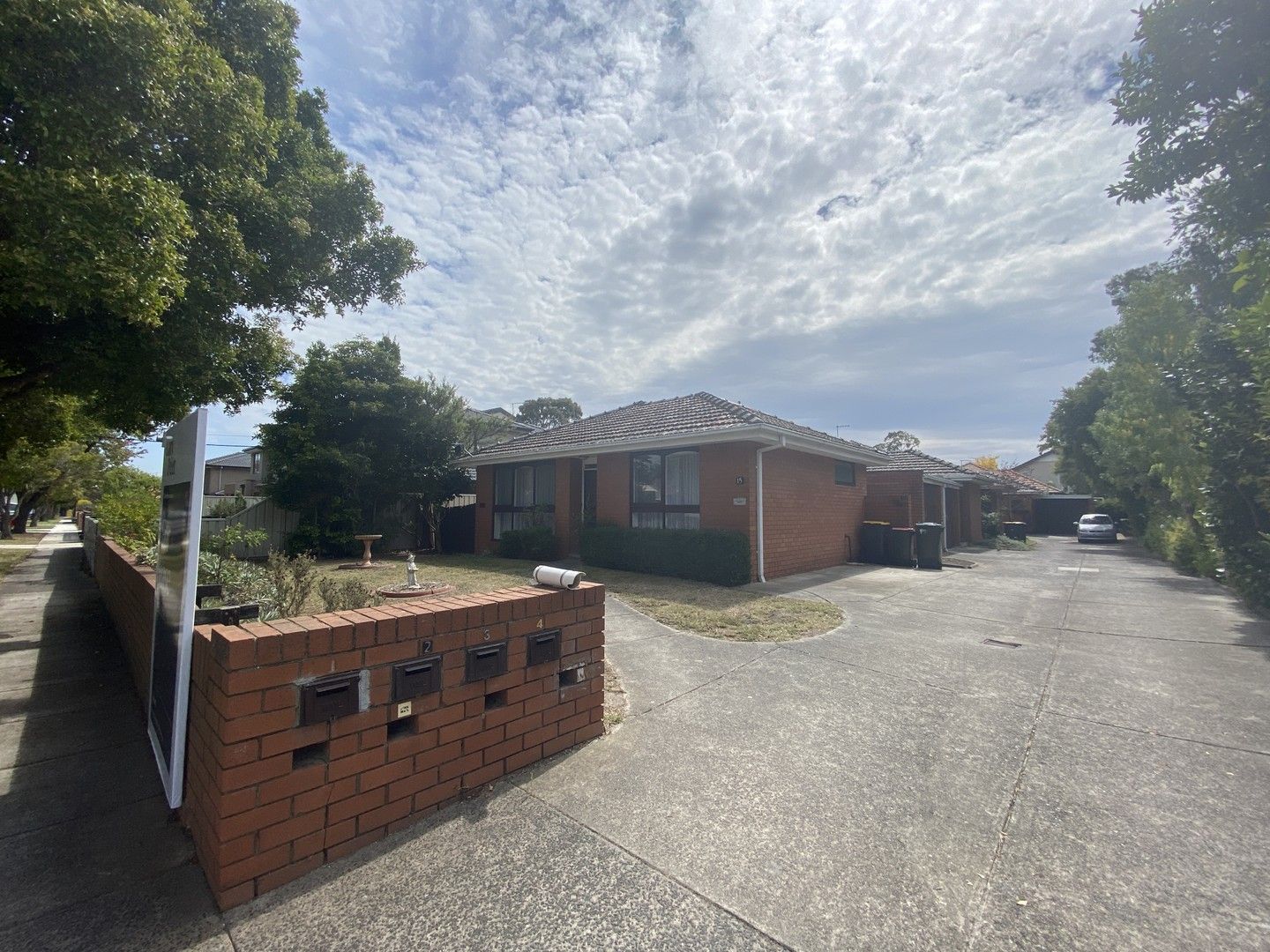 2 bedrooms House in 1/15 Paget St HUGHESDALE VIC, 3166