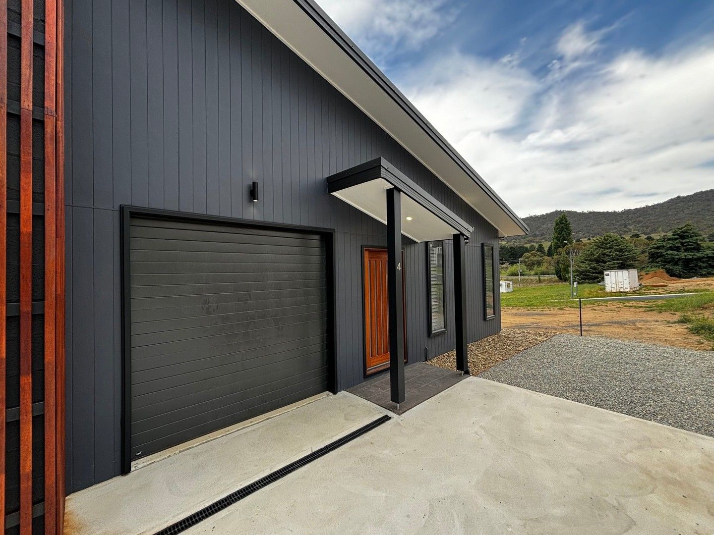 3 bedrooms Semi-Detached in 4 Grosvenor Place EAST JINDABYNE NSW, 2627