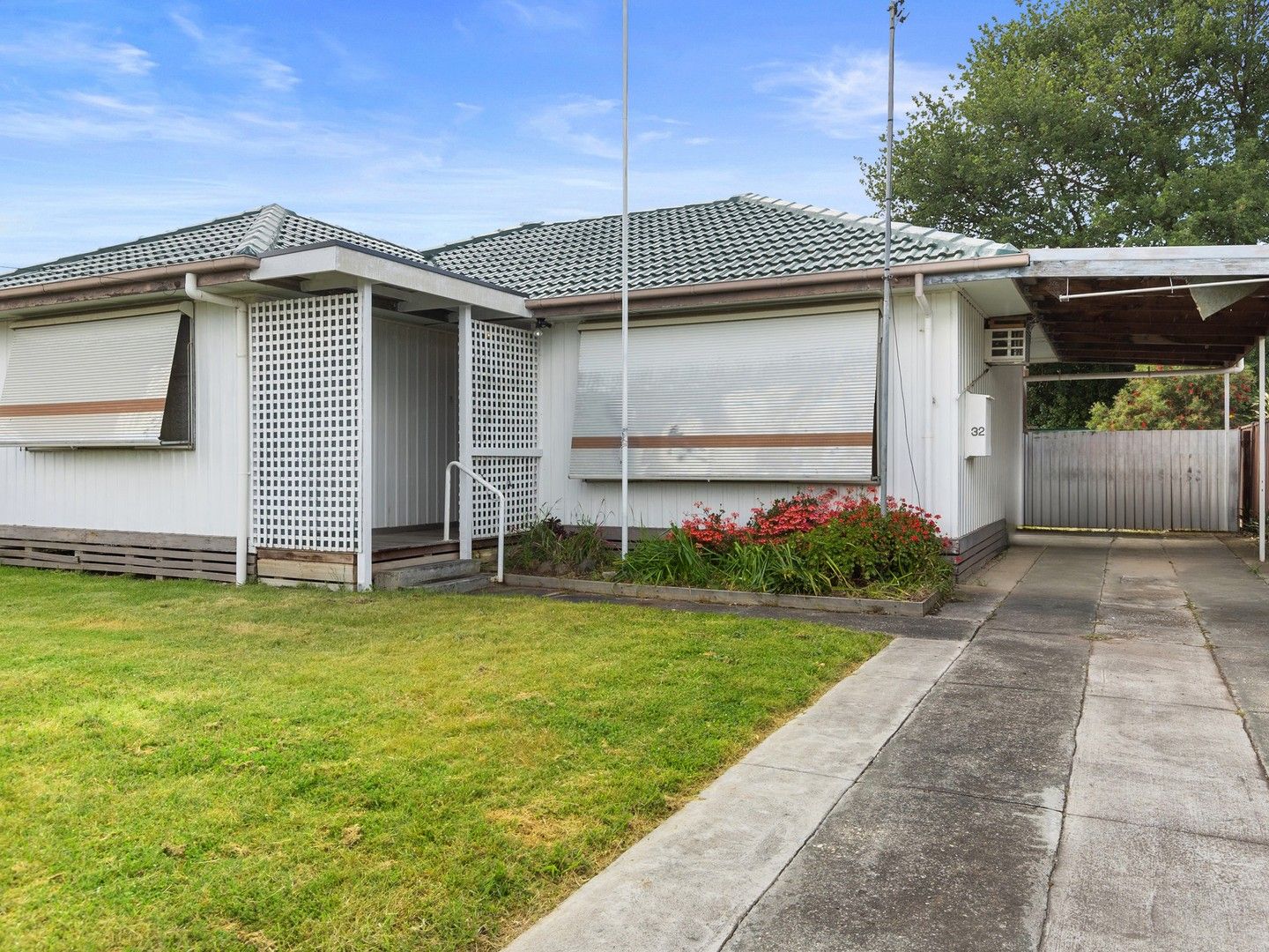 32 SINCLAIR CRESCENT, Seymour VIC 3660, Image 0