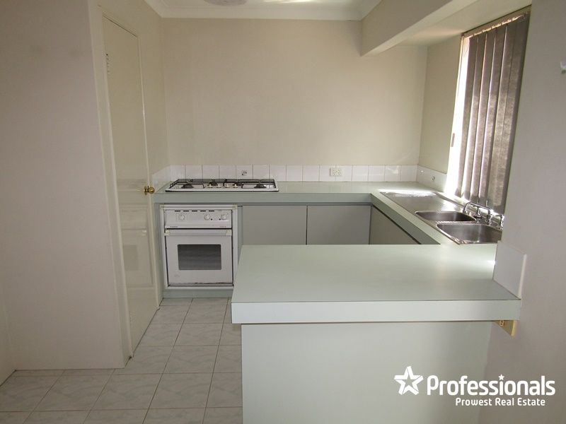 3 bedrooms Villa in 3/16 Blythe Place WILLETTON WA, 6155