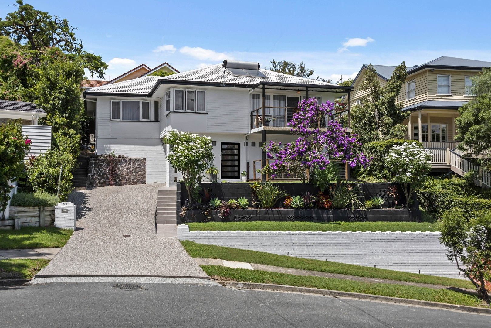 4 bedrooms House in 65 Oxley Drive HOLLAND PARK QLD, 4121