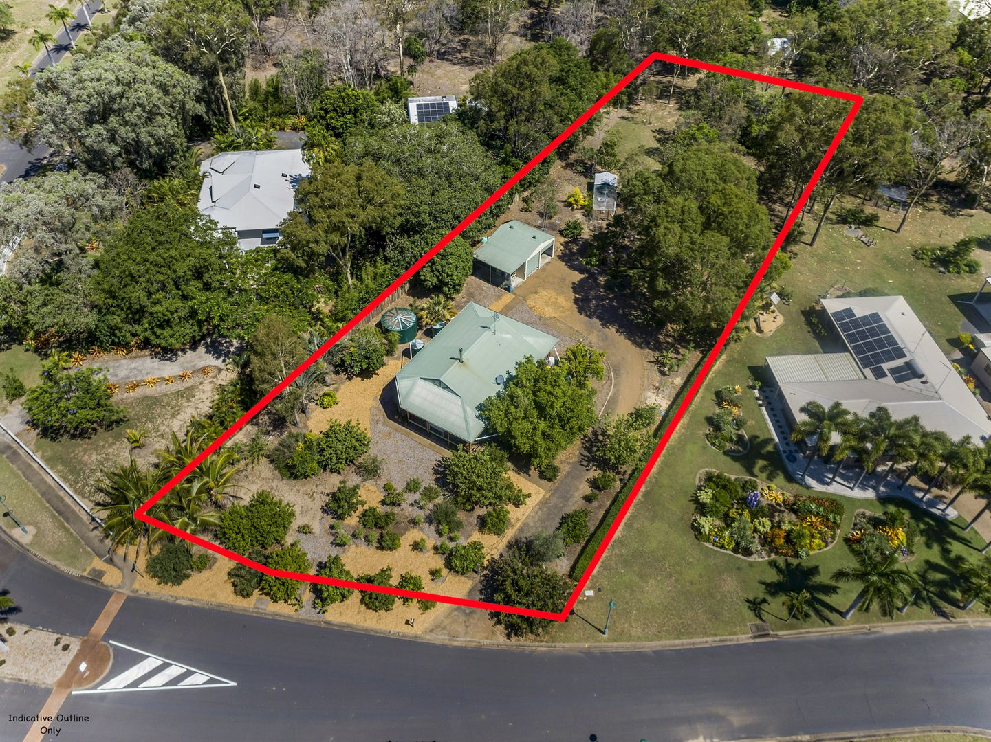 2 Crown Ct, Moore Park Beach QLD 4670 Domain