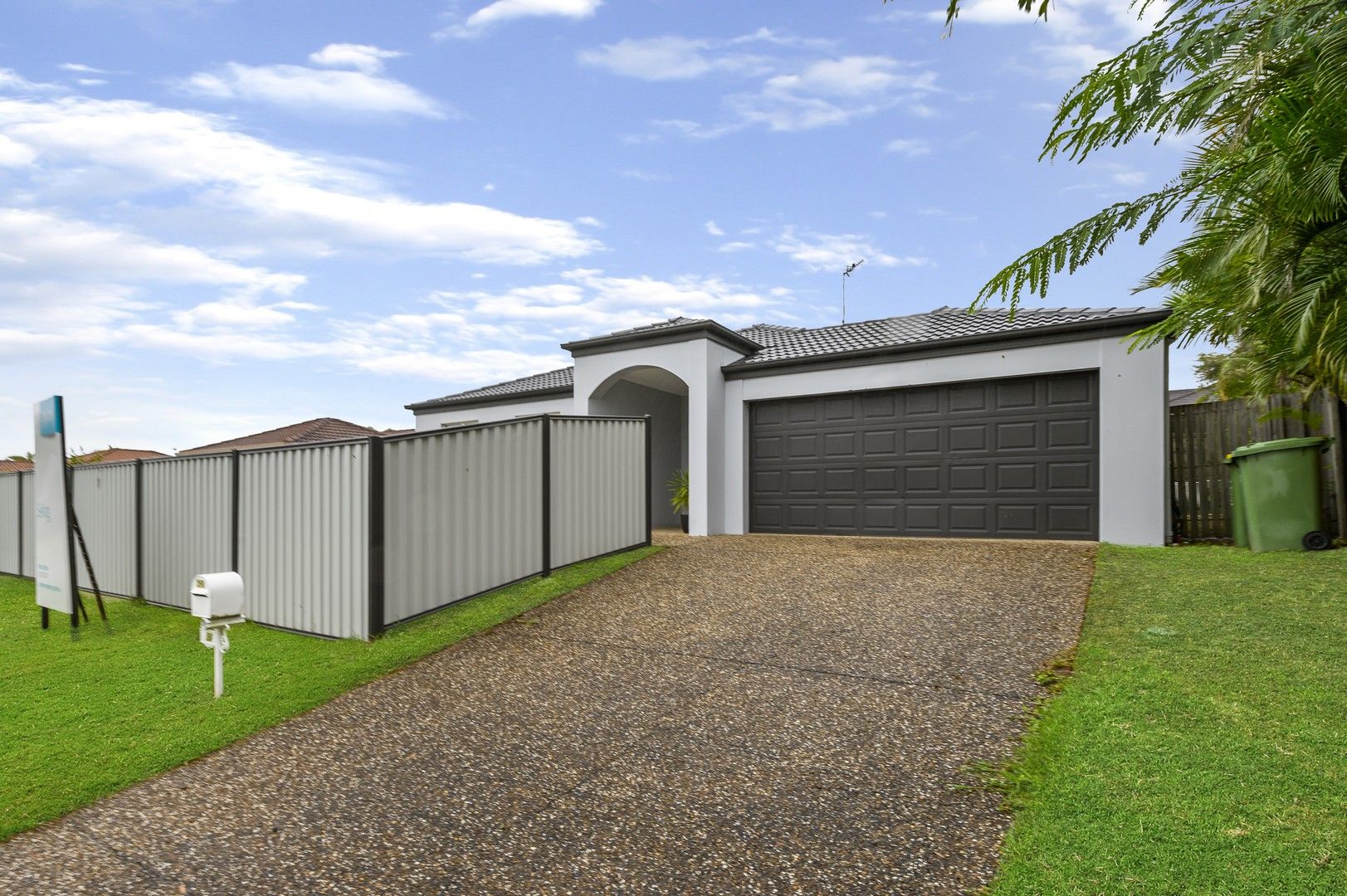 4 bedrooms House in 256 Napper Road PARKWOOD QLD, 4214