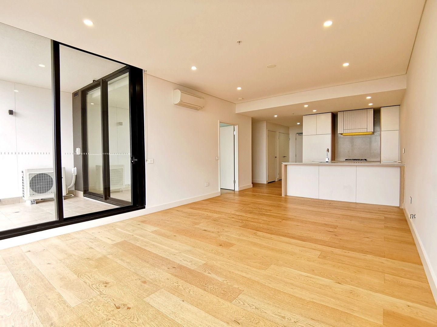 1 bedrooms Apartment / Unit / Flat in 1805/13 Verona Drive WENTWORTH POINT NSW, 2127