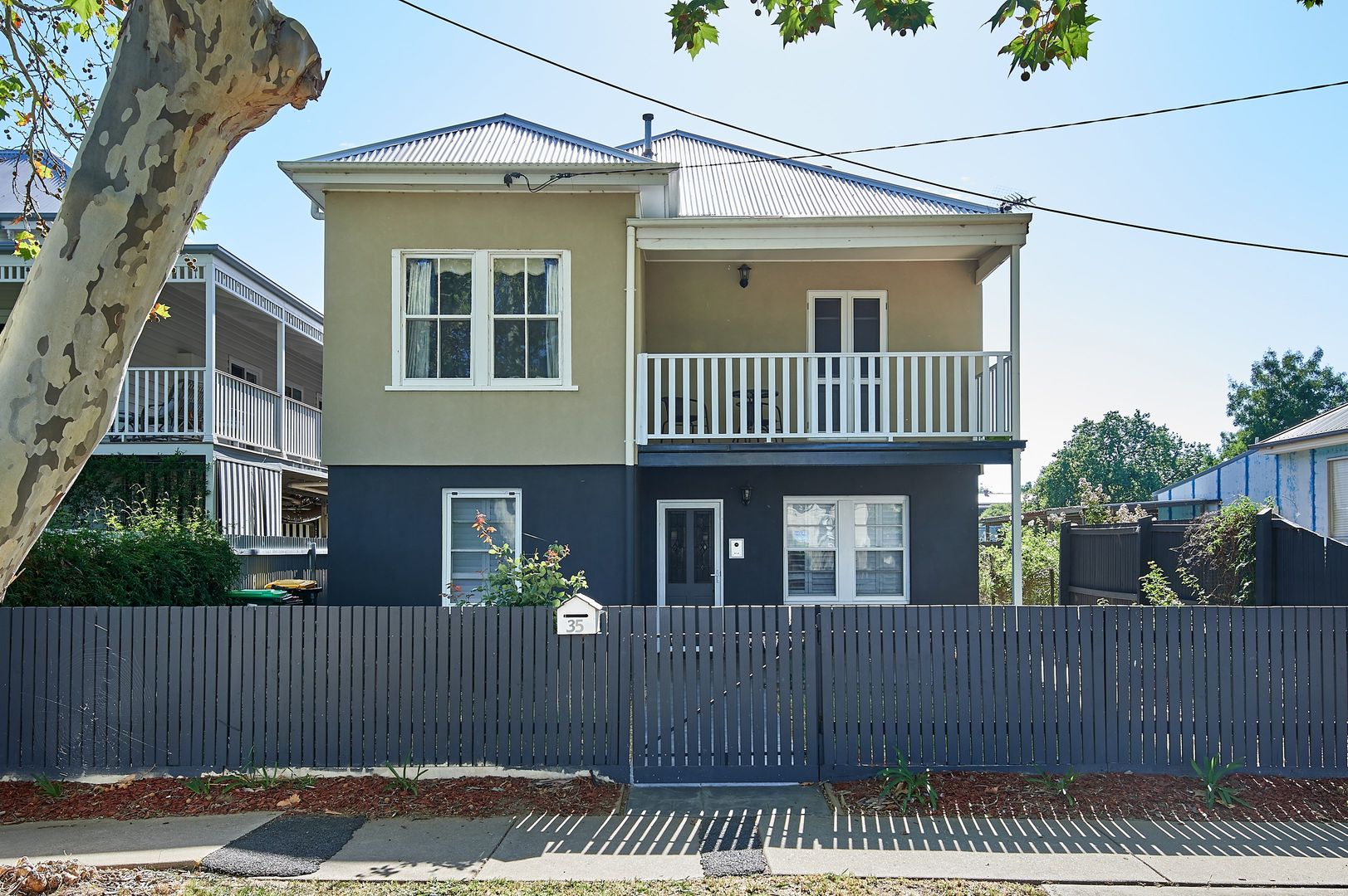 35 William Street, North Wagga Wagga Property History & Address