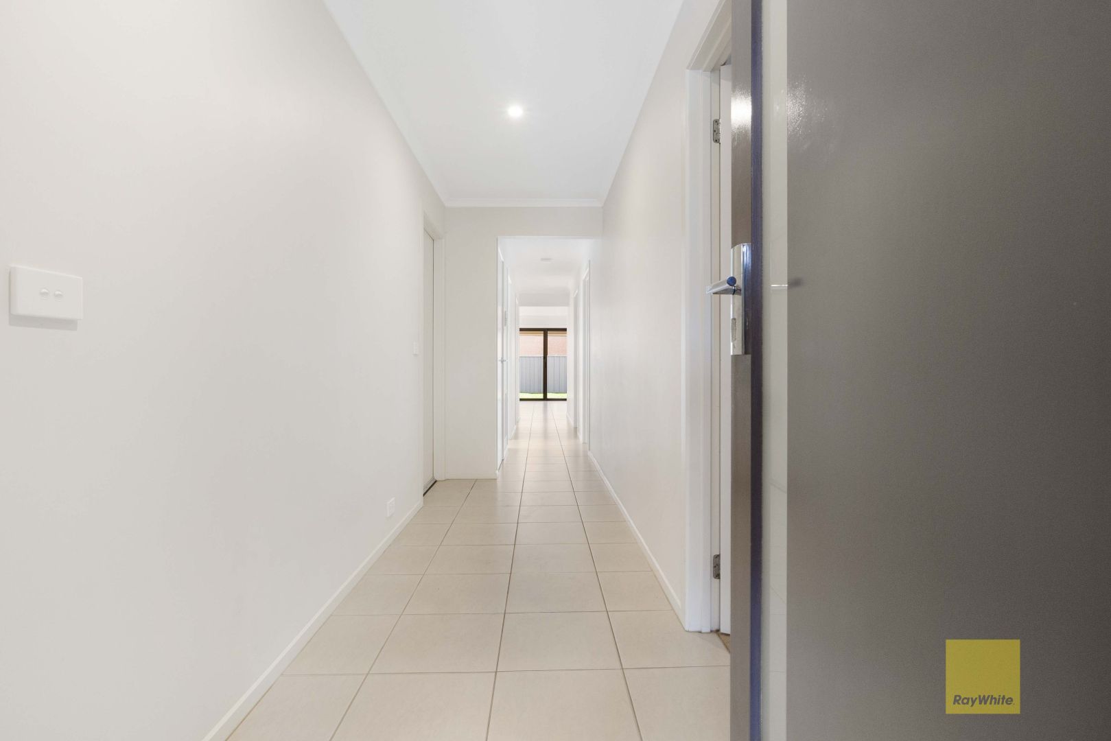 18 Parkleigh Drive, Kurunjang VIC 3337, Image 2