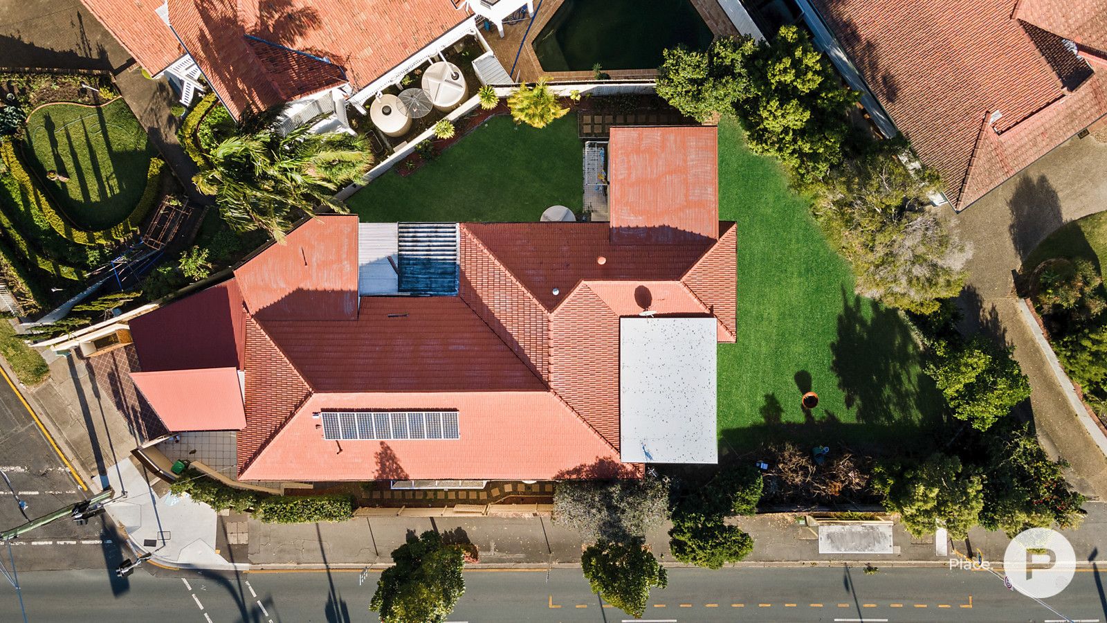 5 bedrooms House in 99 Adelaide Street East CLAYFIELD QLD, 4011