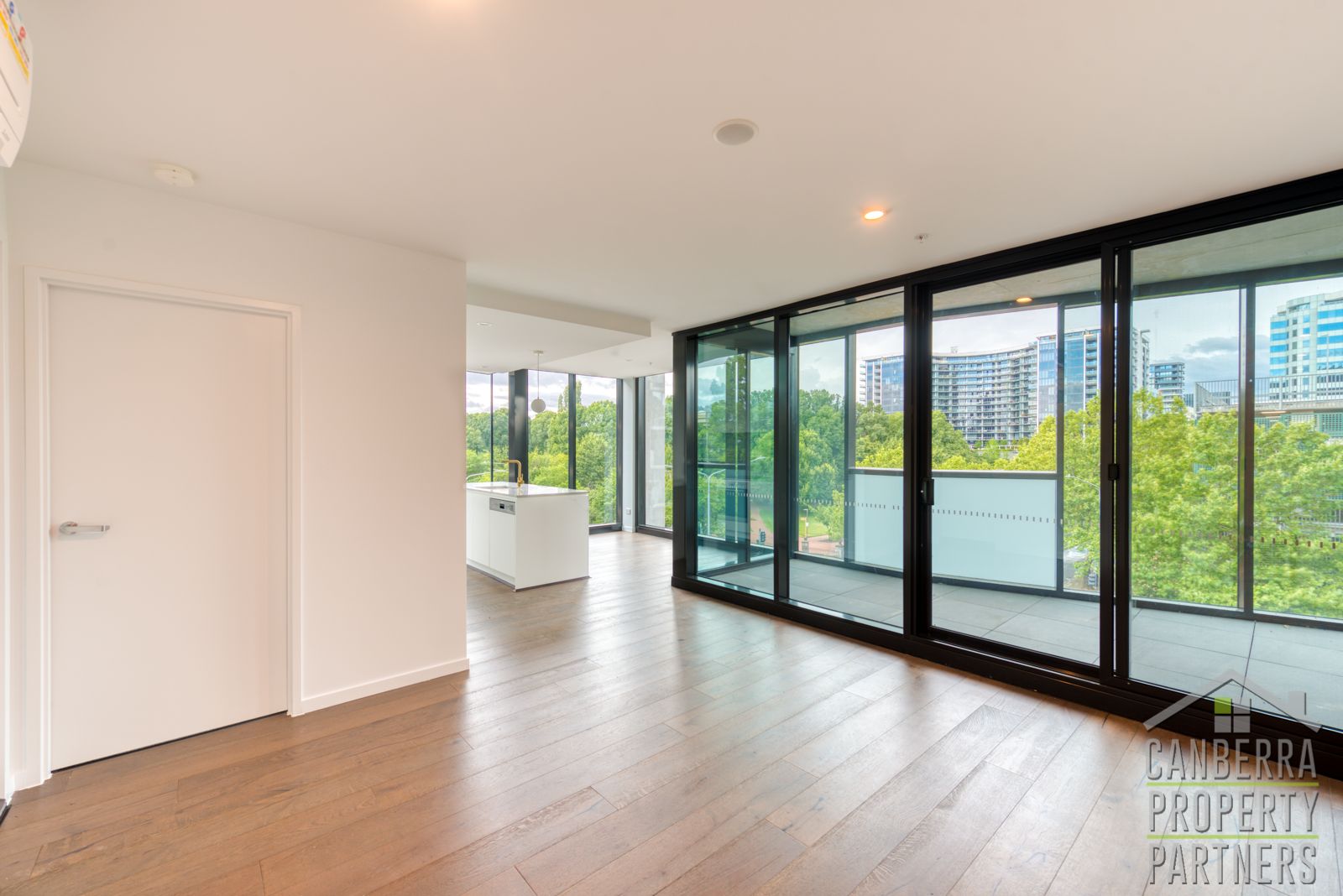 2 bedrooms Apartment / Unit / Flat in 316/81 Cooyong Street REID ACT, 2612