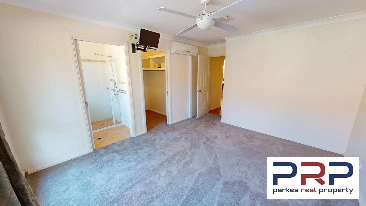 Additional image 13 of 4 Hazelbank Avenue, Parkes NSW 2870