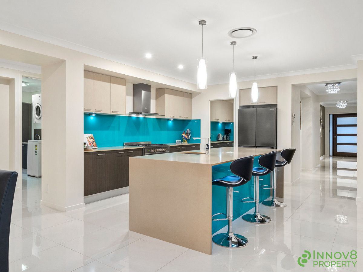 5 Brody Court, Cashmere QLD 4500, Image 2