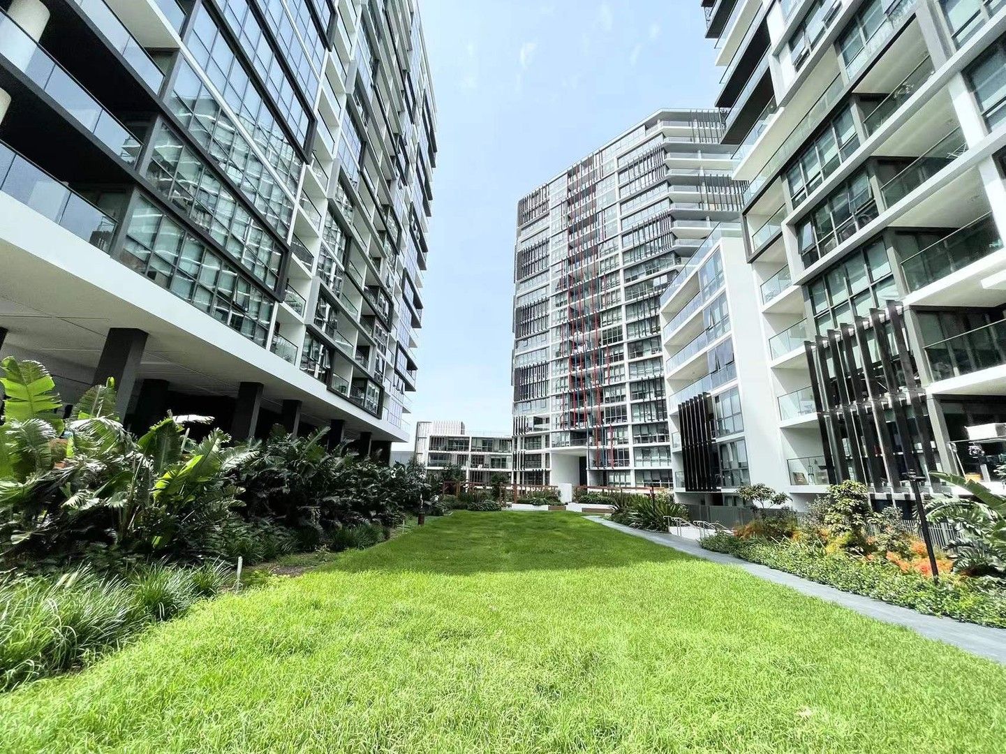 2 bedrooms Apartment / Unit / Flat in 1309A/101 Waterloo Road MACQUARIE PARK NSW, 2113