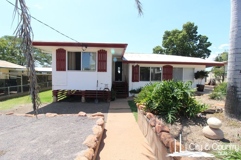 4 bedrooms House in 58 Enid Street MOUNT ISA QLD, 4825