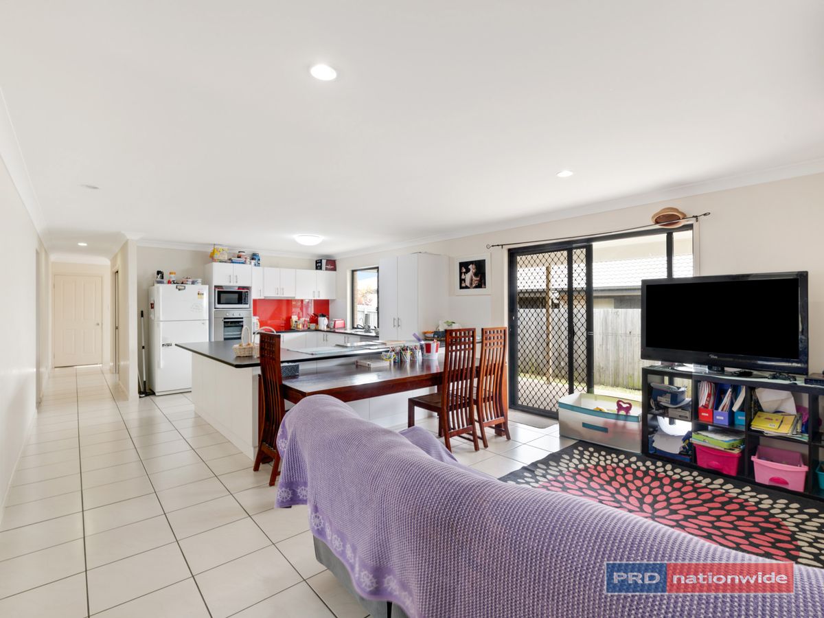 12 Brendan Thorne Place, Marsden QLD 4132, Image 2