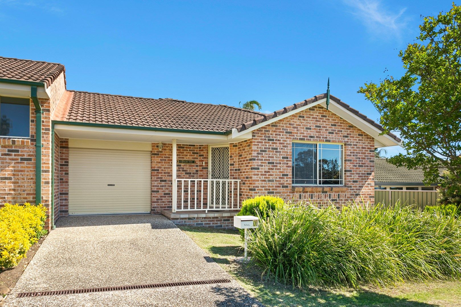 2/7 Gloucester Circuit, Albion Park NSW 2527, Image 0