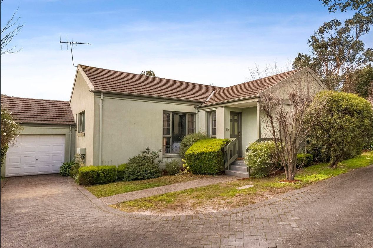 2 bedrooms Townhouse in 1/17-19 Dehnert  Street DONCASTER EAST VIC, 3109