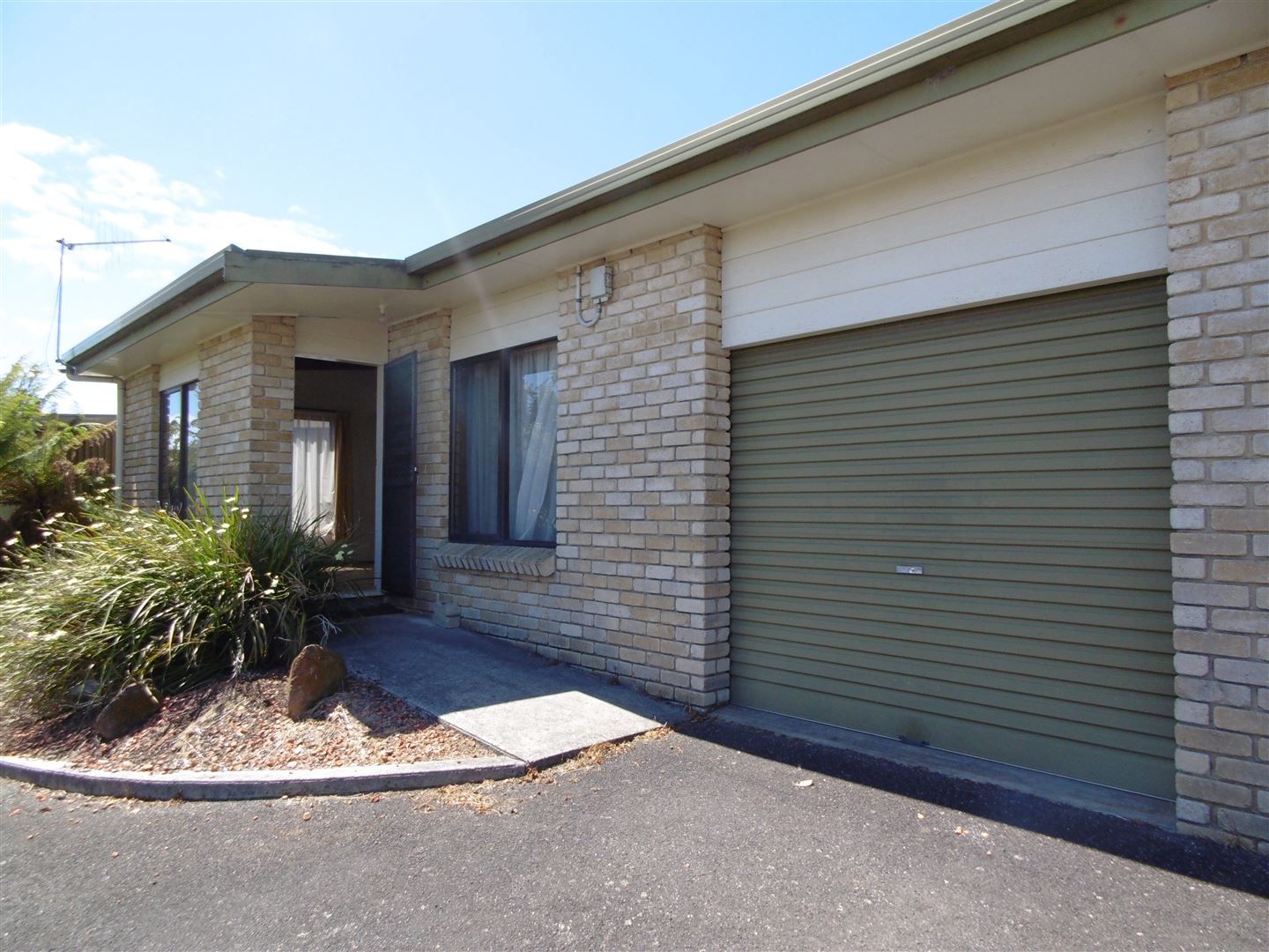 4/10 Robert Street, Smithton TAS 7330, Image 0