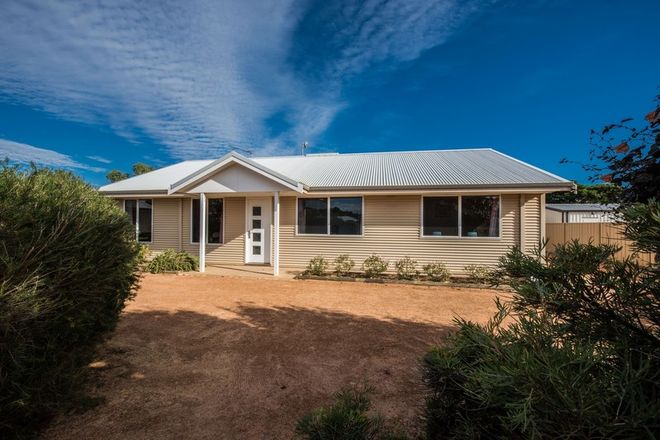 Picture of 4 Desmond Place, WALKAWAY WA 6528