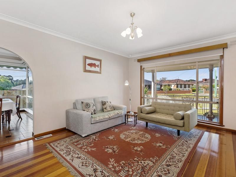 10 Mayne Street, Sunshine West VIC 3020, Image 2