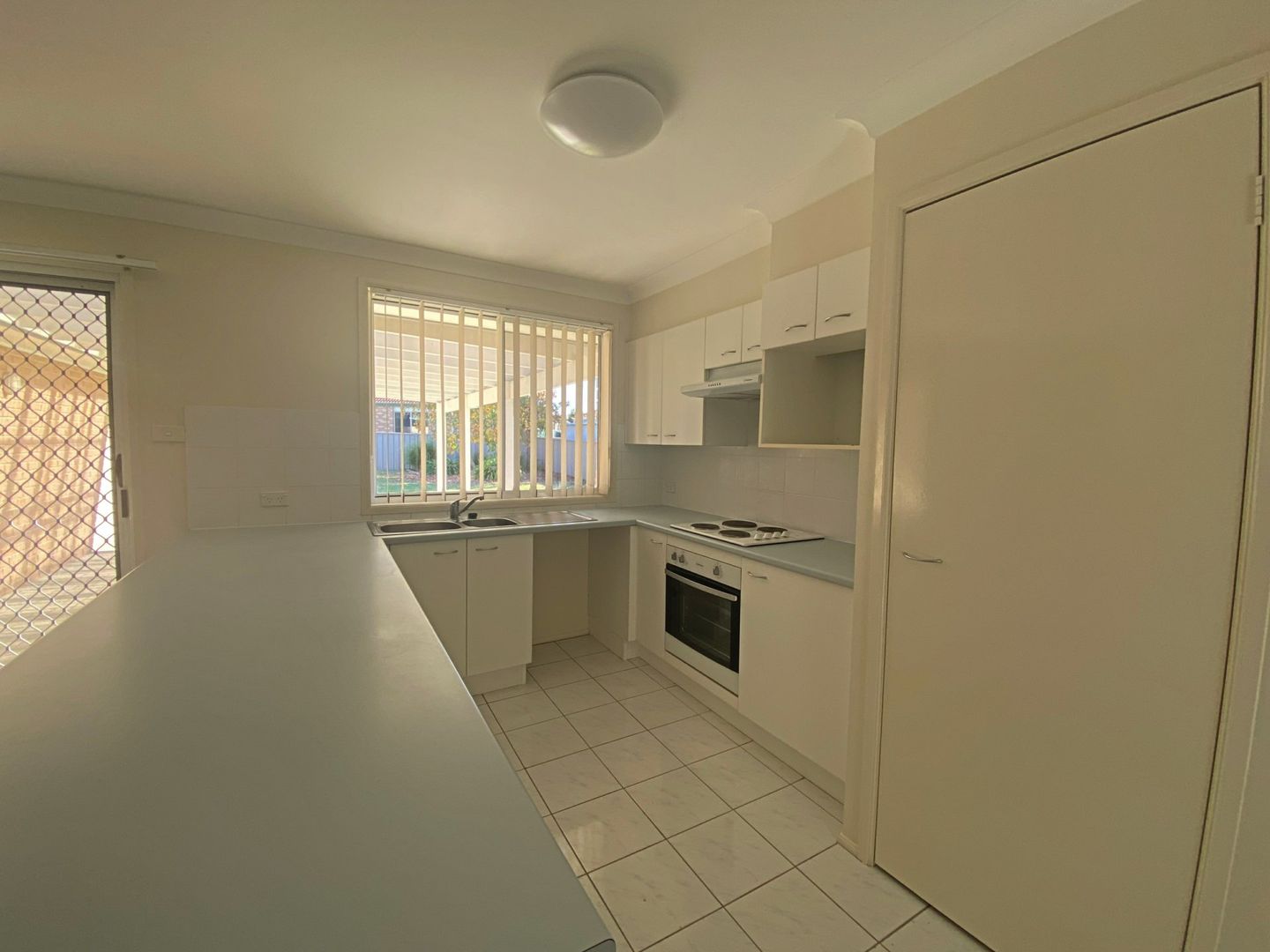 120 Rayleigh Drive, Worrigee NSW 2540, Image 2