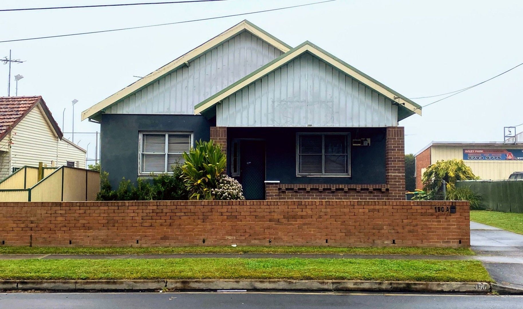 4 bedrooms House in 190A South Terrace BANKSTOWN NSW, 2200