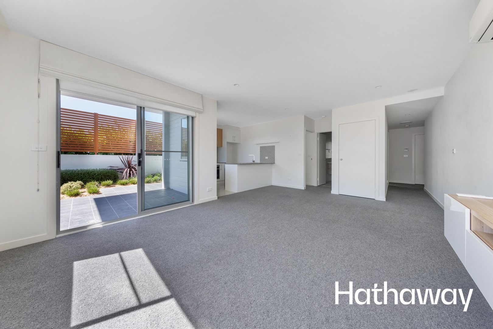 6/120 John Gorton Drive, Coombs ACT 2611, Image 2