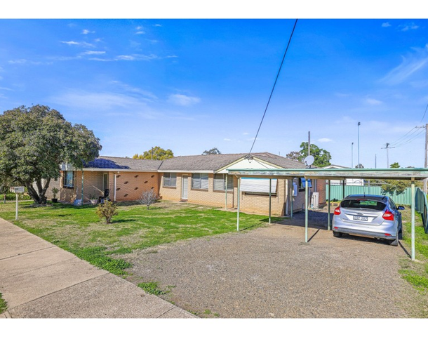 14 Kent Street, South Tamworth NSW 2340