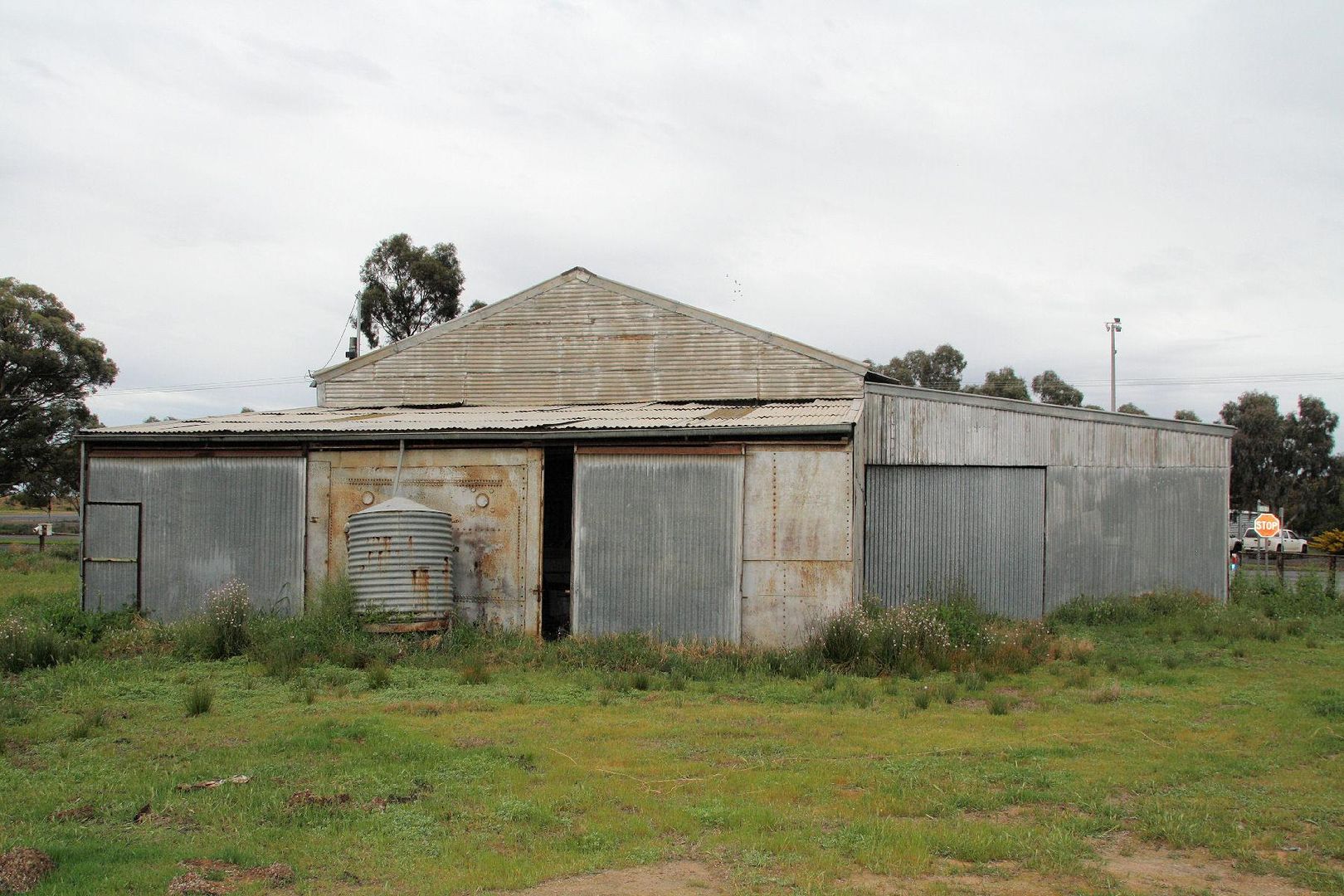 10 & 12 Hughes Street, Ouyen VIC 3490, Image 2