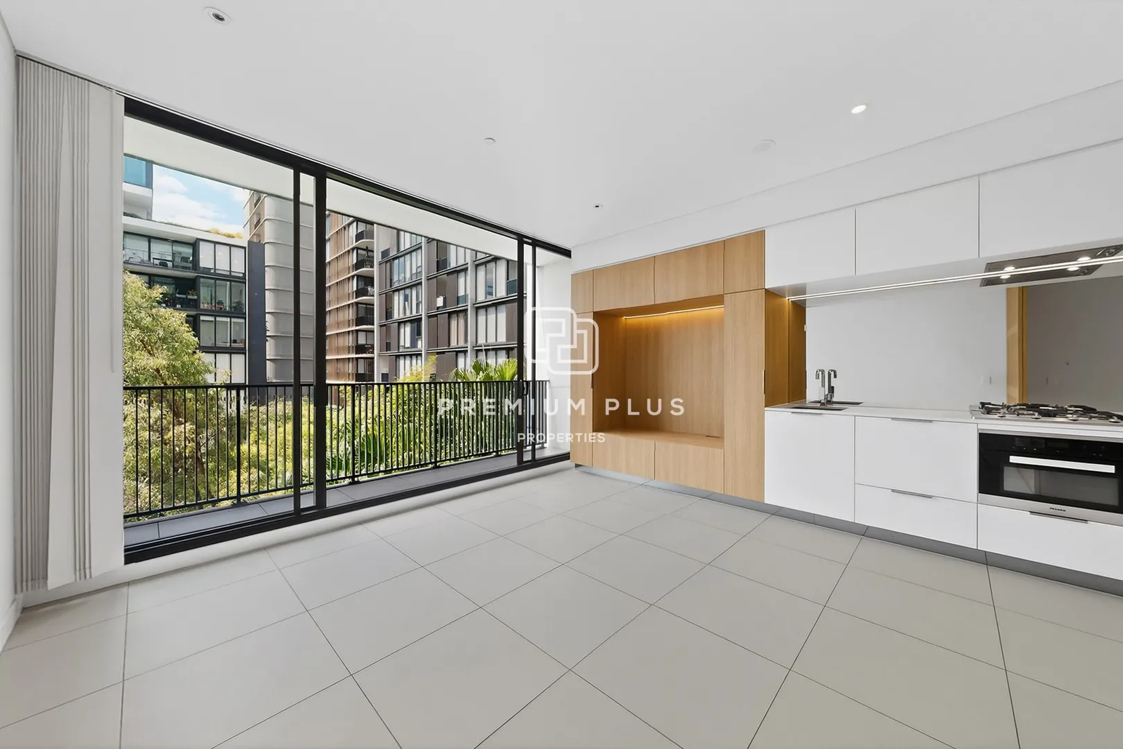 Modern Studio in Award-Winning "Waterfall by Crown Group"  Prime Waterloo Location, Waterloo