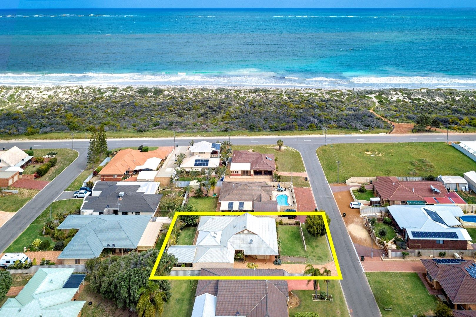 6 Torquay Place, Tarcoola Beach WA 6530, Image 0