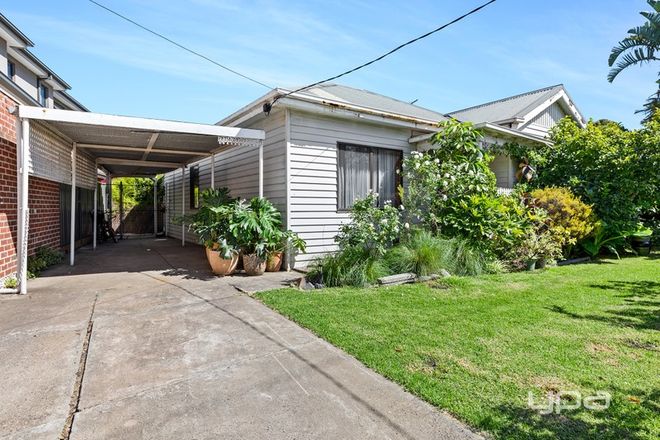 Picture of 23 West Esplanade, ST ALBANS VIC 3021