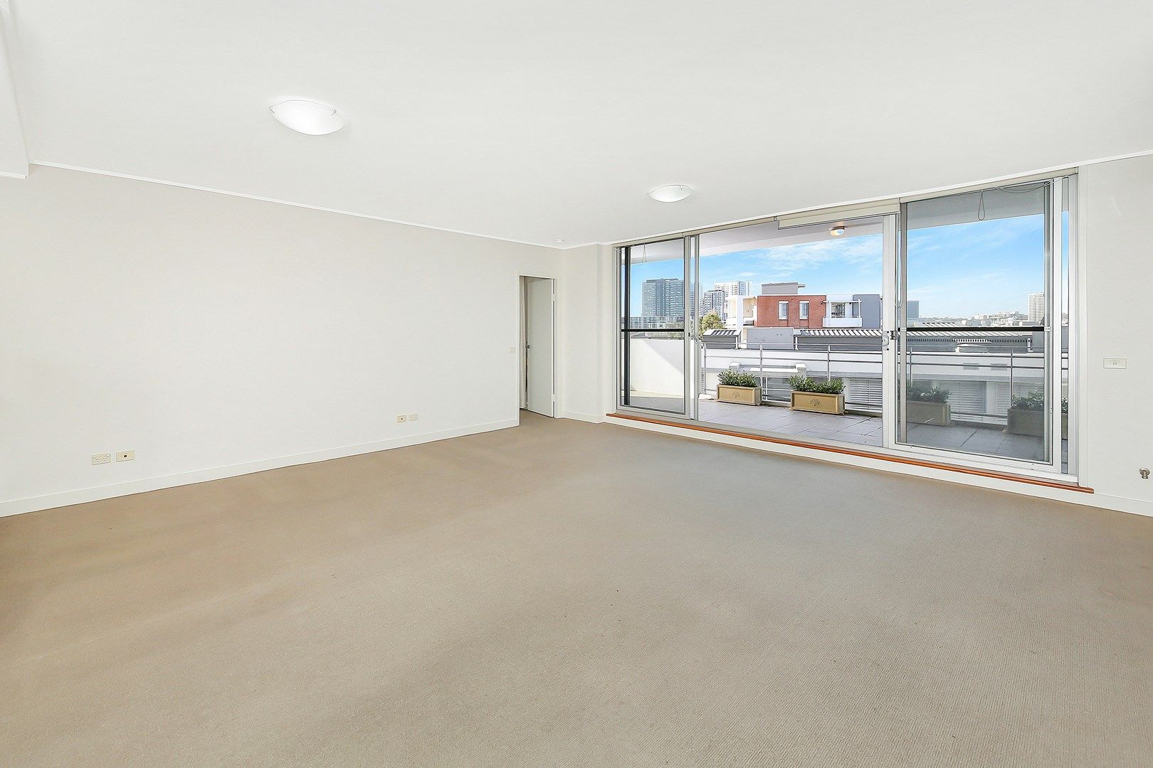 441/25 Bennelong Parkway, Wentworth Point NSW 2127, Image 2