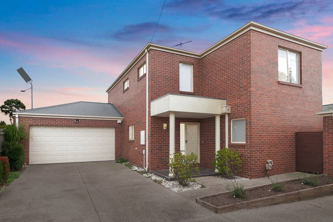 Picture of 2/10 Beulah Street, HAMLYN HEIGHTS VIC 3215