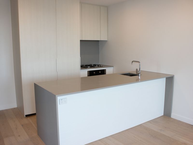 2 bedrooms Apartment / Unit / Flat in 705/91 Galada PARKVILLE VIC, 3052