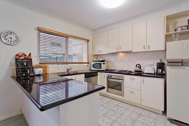 132A Kensington Road, KENSINGTON VIC 3031, Image 2