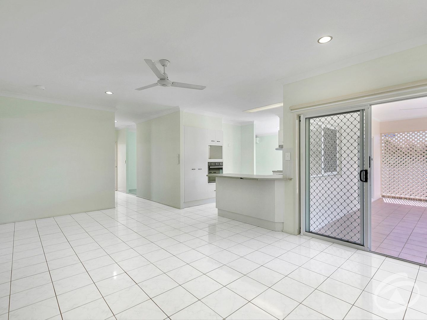 4 Clohesy Court, Kanimbla QLD 4870, Image 2