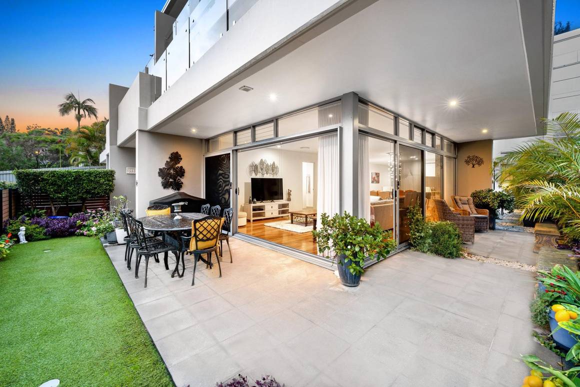 Picture of 2/22-26 The Avenue, COLLAROY NSW 2097