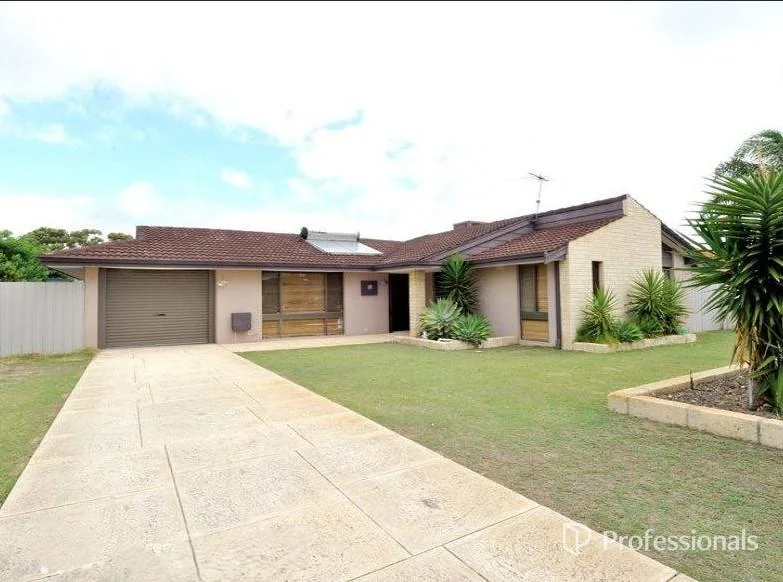 12 Kingston Way, Safety Bay WA 6169