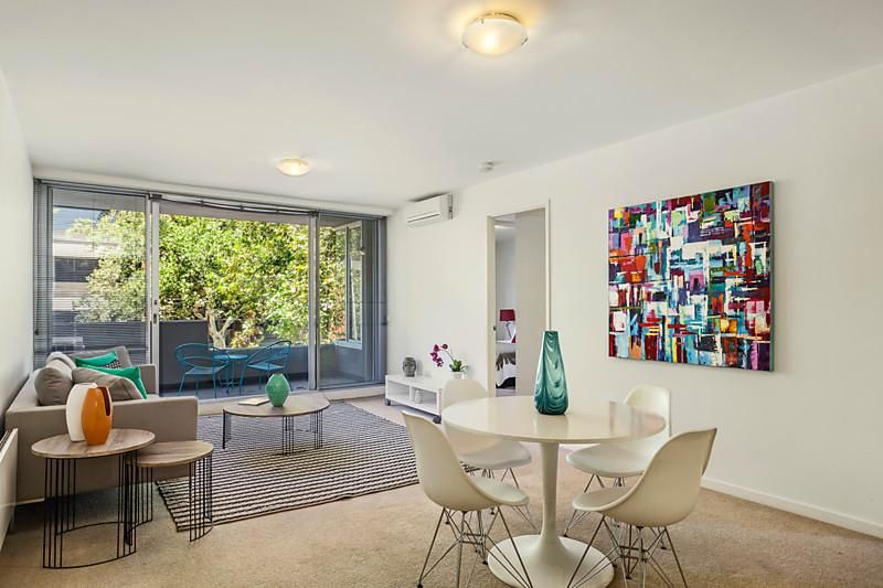 8/100 Queensberry Street, Carlton Property History & Address Research Domain