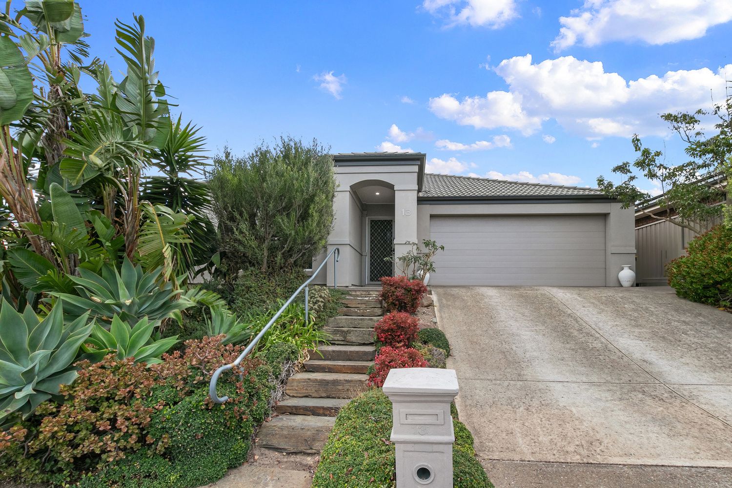 13 Auldstone Place, Huntfield Heights SA 5163, Image 0