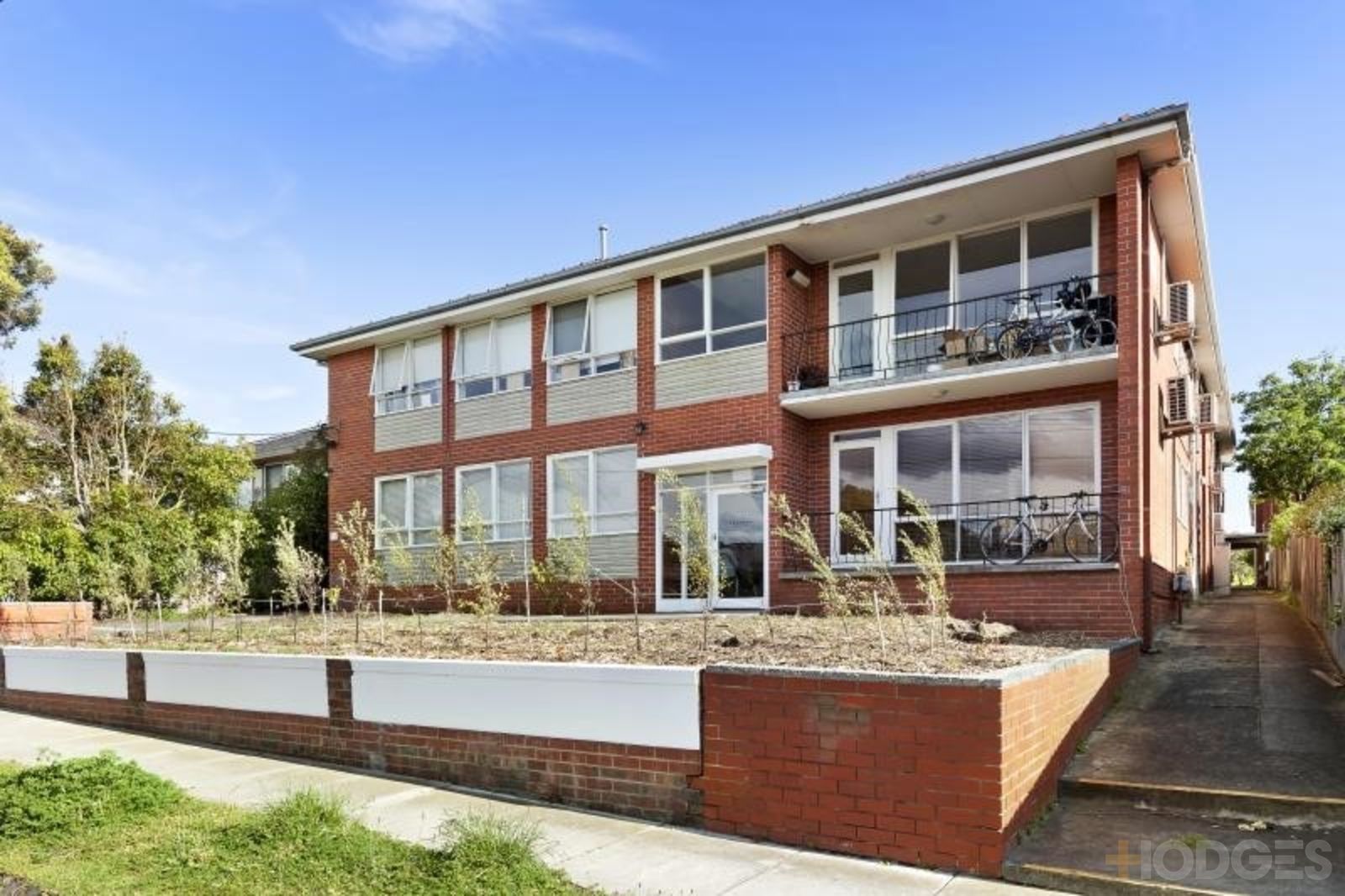 3 bedrooms Apartment / Unit / Flat in 3/10 Sebastopol Street CAULFIELD NORTH VIC, 3161