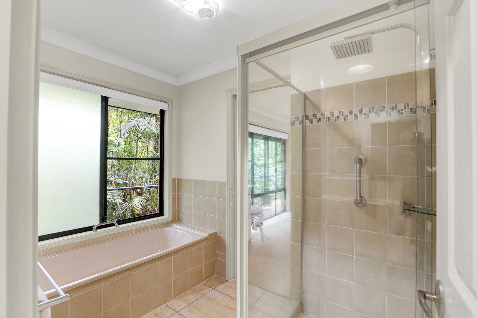 1 Greentree Place, Doonan QLD 4562, Image 2