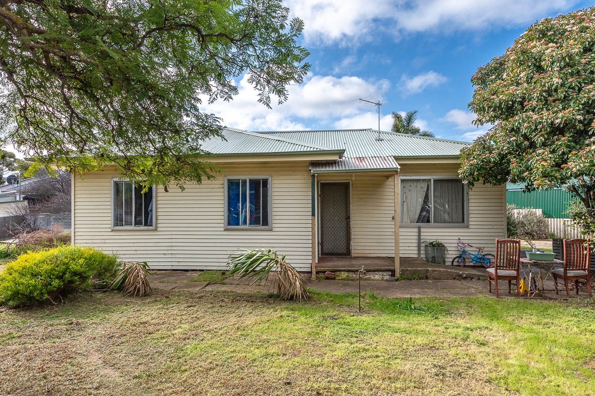 3 bedrooms House in 24 Tennyson Terrace MURRAY BRIDGE SA, 5253